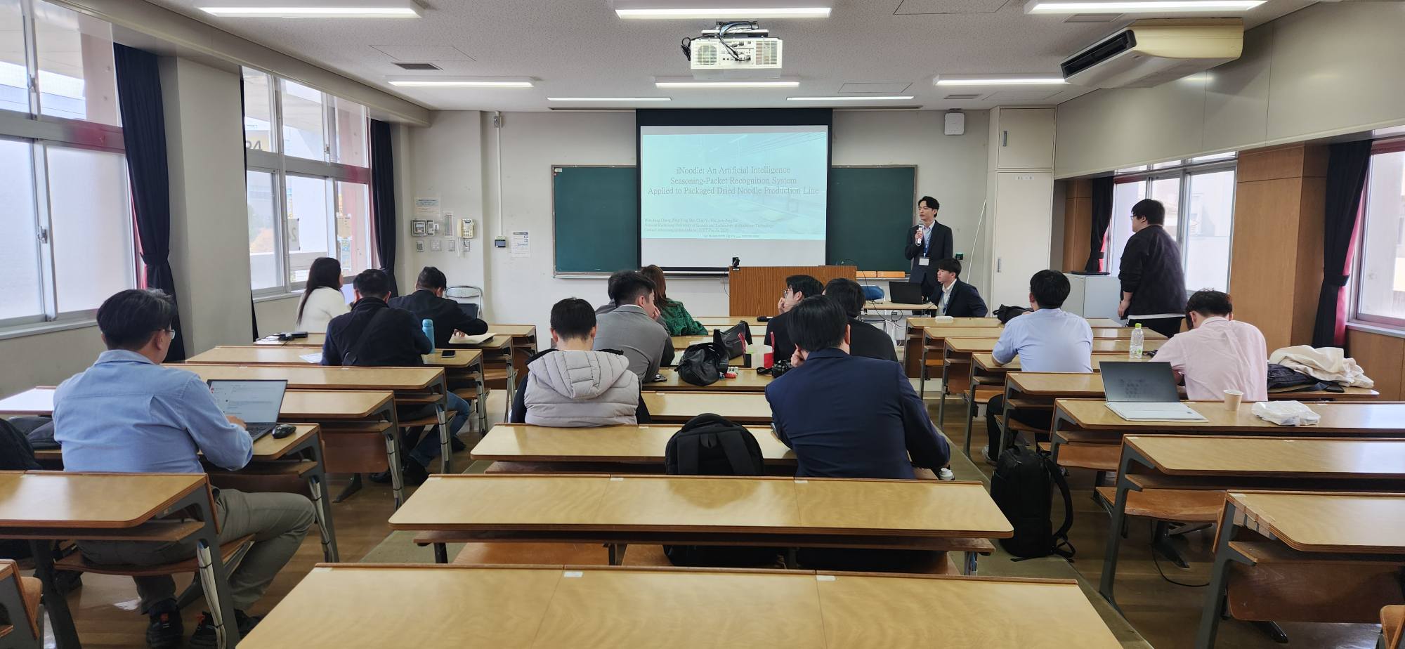 iNoodle 論文發表實況